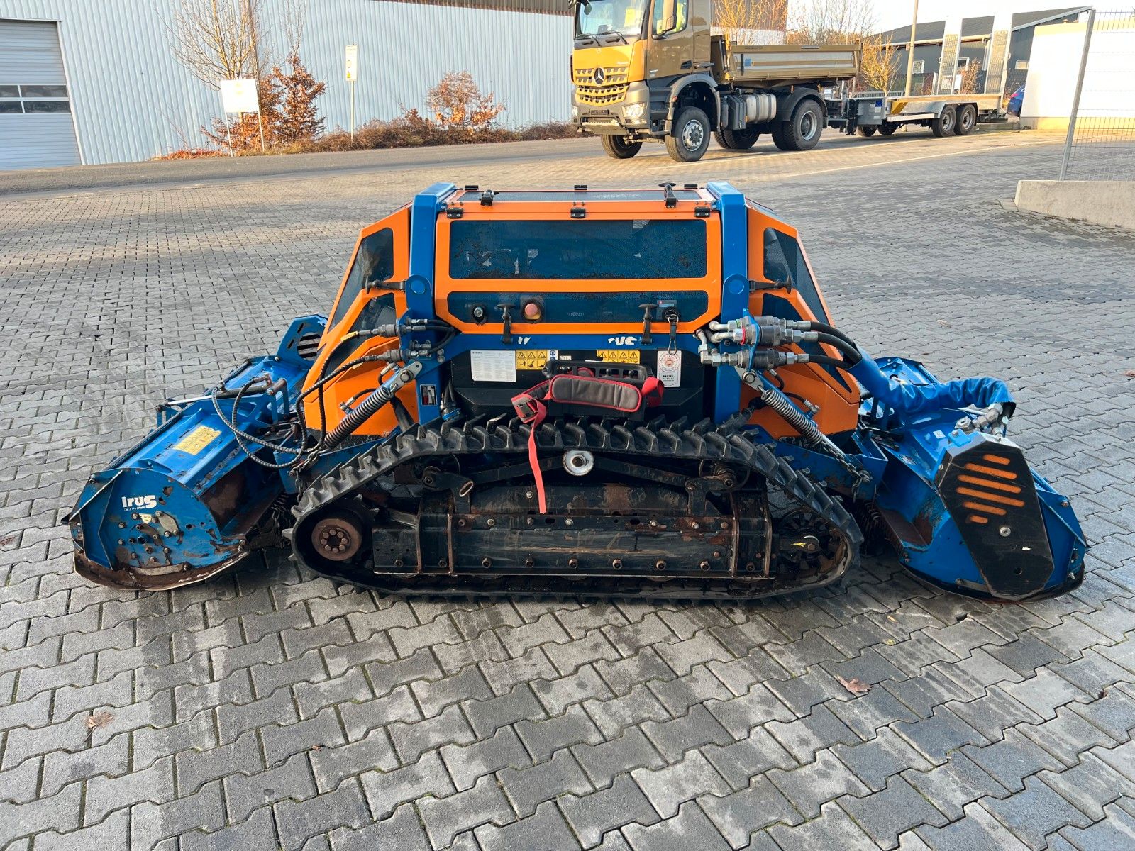 Fahrzeugabbildung Andere Irus Twin 75V2 Raupe / Mulcher / Funk