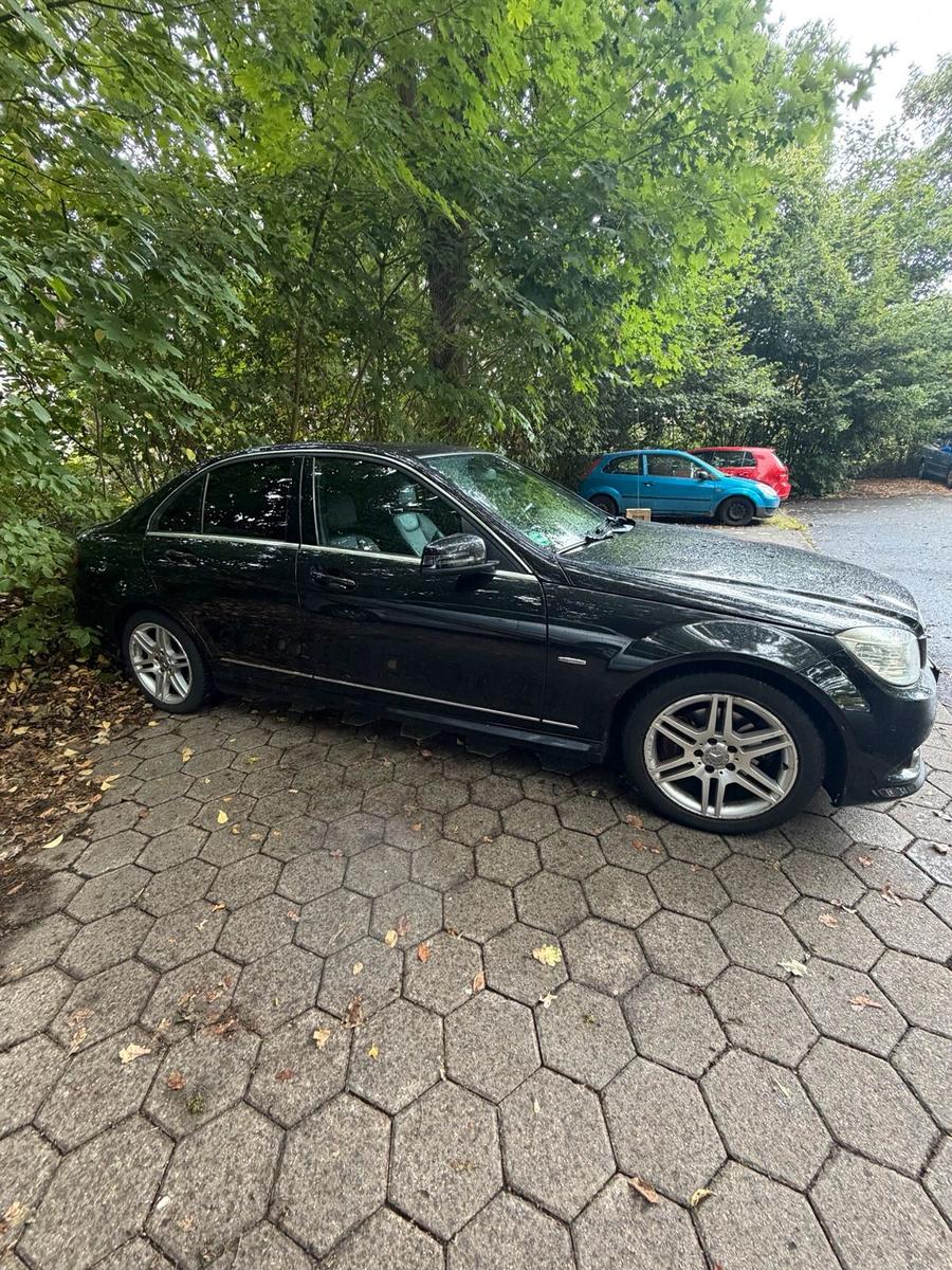 Mercedes-Benz C 220
