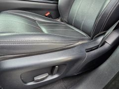 Fahrzeugabbildung Range Rover Velar S 2.0 d LED Navi Keyless e-Sit