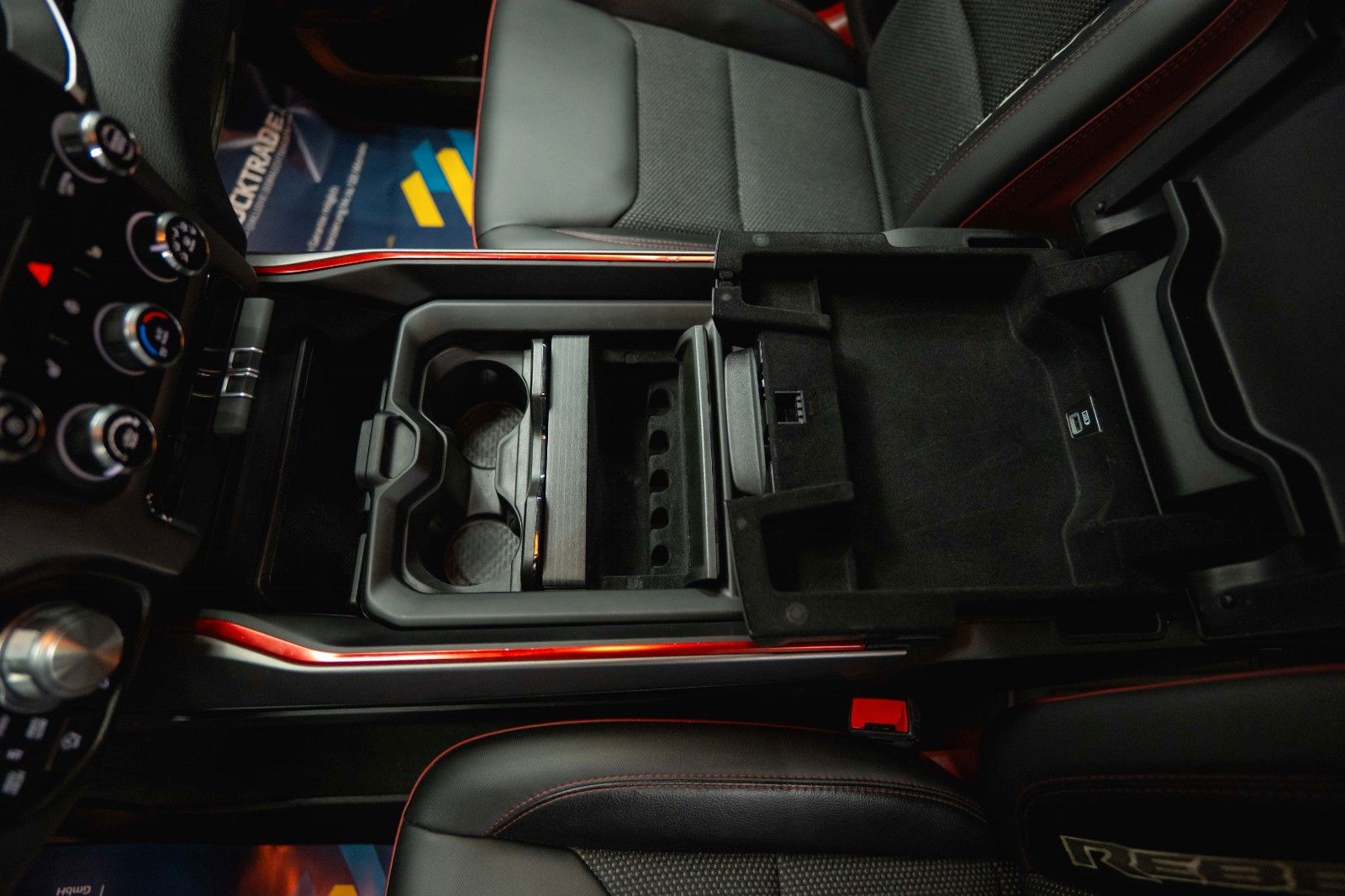 Fahrzeugabbildung Dodge RAM 5.7 V8 HEMI 4x4 REBEL OFFROAD AXLE LOCK 19%