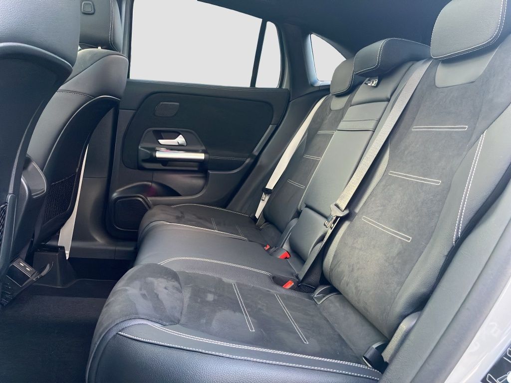 Fahrzeugabbildung Mercedes-Benz GLA 220 d 4M AMG*NIGHT*AHK*PANO*DISTR*MEMO*360°