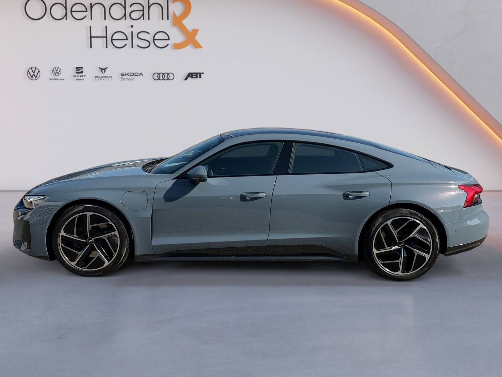 Audi e-tron GT quattro MATRIX 360° GLASDACH SHZ N foto 2