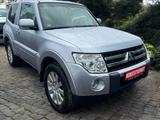 Mitsubishi Pajero 3,2  Automatik/TüvNeu/Garantie/1Vorbesitz - Mitsubishi aus 2009