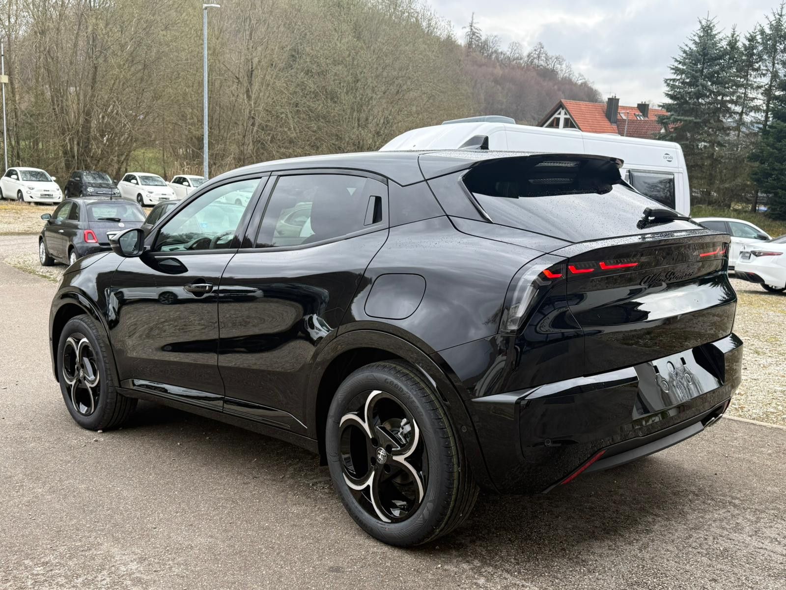 Fahrzeugabbildung Alfa Romeo Junior Ibrida 1.2 VGT 48V-Hybrid 107 kW Ti