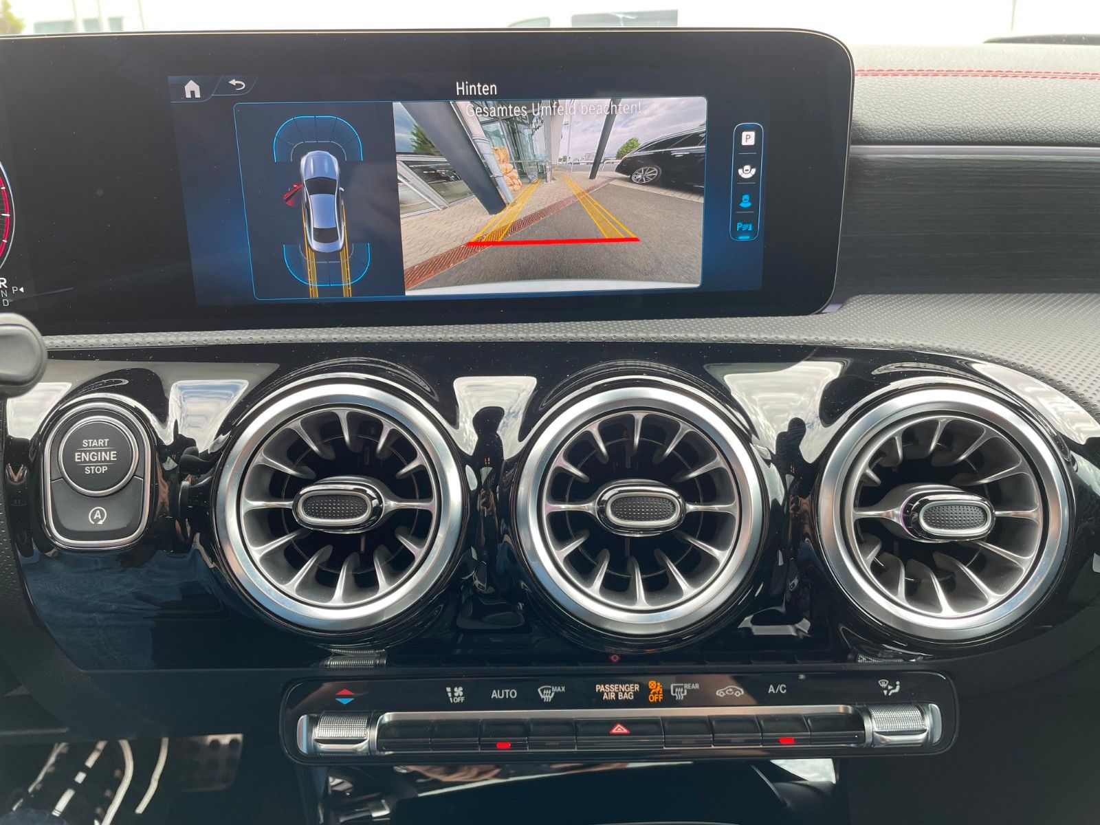 Fahrzeugabbildung Mercedes-Benz CLA 200 AMG Pano+R-Kamera+19"+TOTW+DISTR+MULITBE