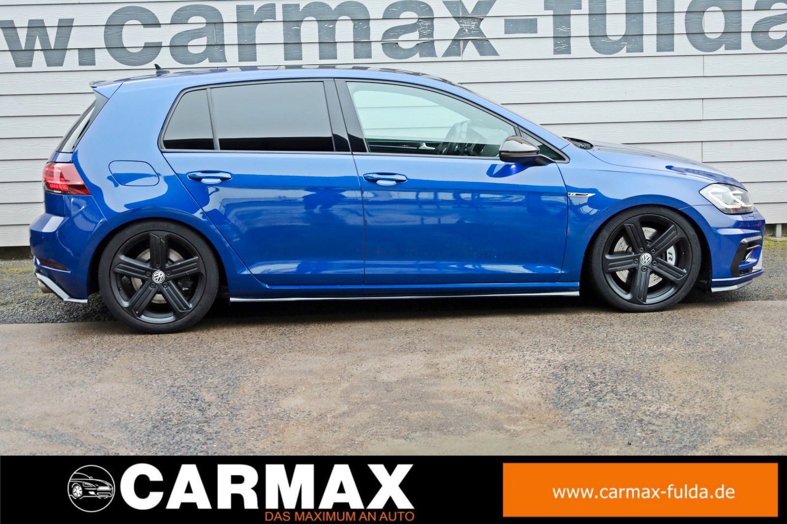 Fahrzeugabbildung Volkswagen Golf VII R, 4M,DSG,Perform,Leder,Navi, Akrapovič