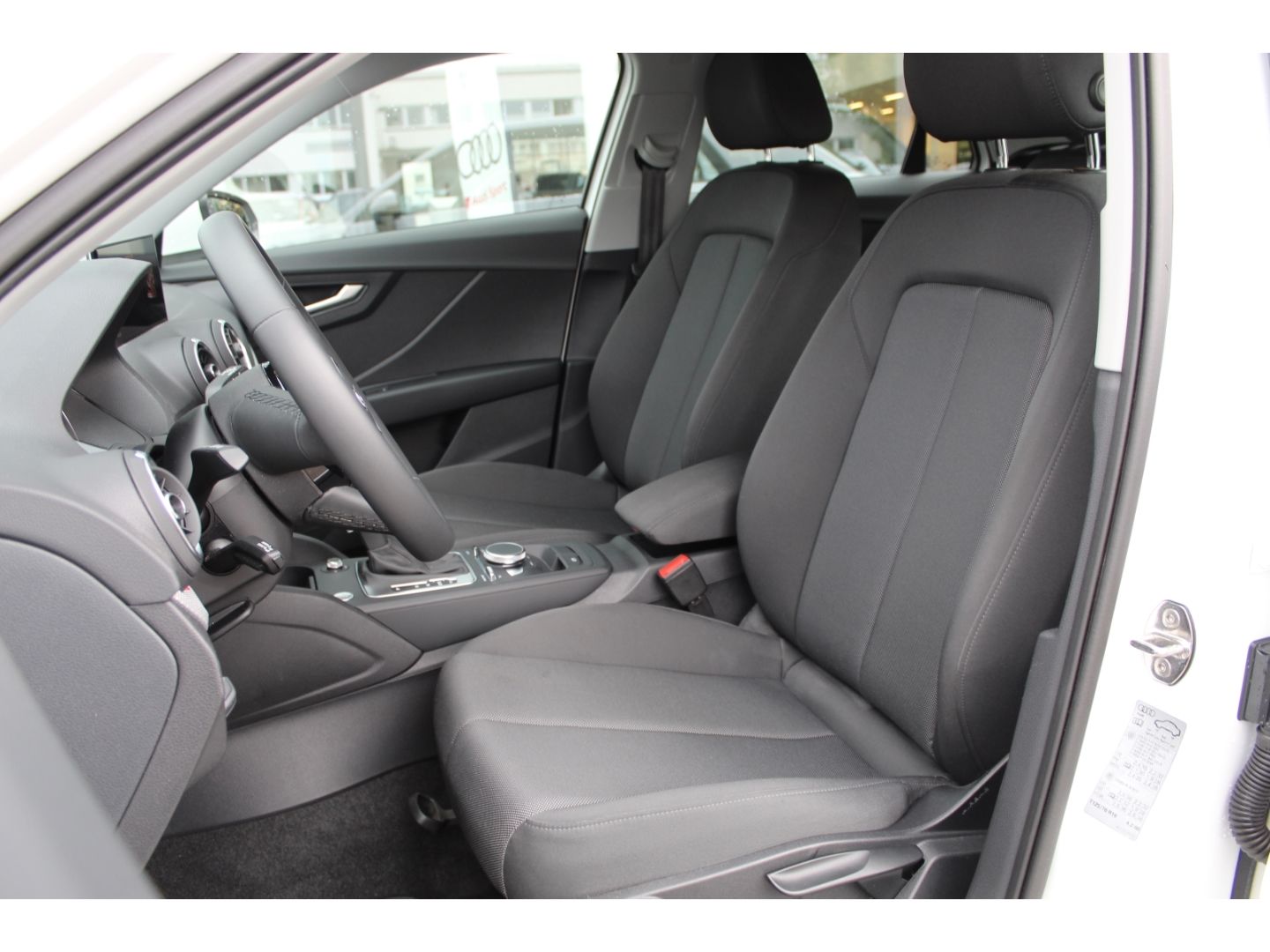 Q2 35 TFSI S-tronic - APP*Keyless*elHeckkl.*AHK!