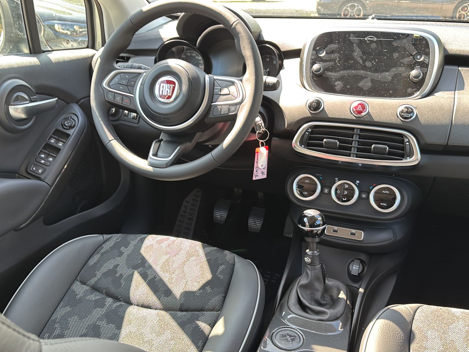 Fahrzeugabbildung Fiat 500X Cross 120 PSAPPLE CARPLAY/ 4 J.GARANTIE !