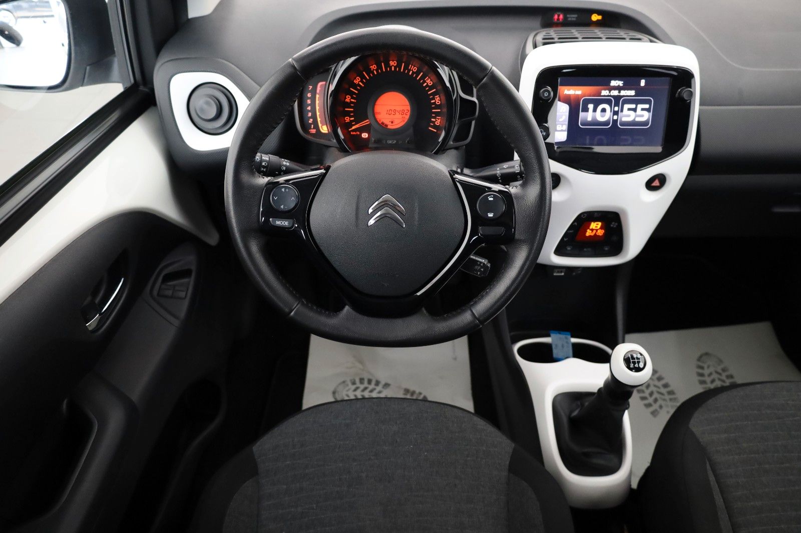 Fahrzeugabbildung Citroën C1 Shine Edition Elektro-Paket,SH,Kamera,SR+WR