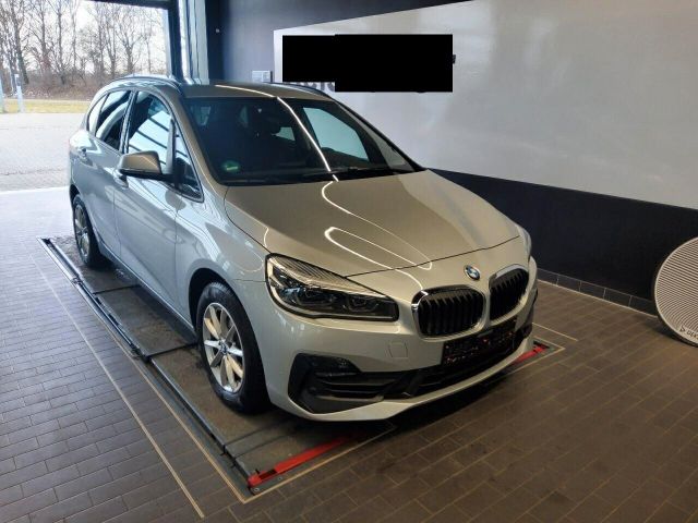 BMW 216 Baureihe 2 Active Tourer 216 d Advantage