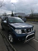 Nissan Pathfinder 2.5 diesel TÜV NEU - Nissan Pathfinder: Von Privat
