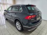 Volkswagen Tiguan Highline 2.0 TSI 4M DSG LED Panorama AHK - Volkswagen Tiguan in Chemnitz
