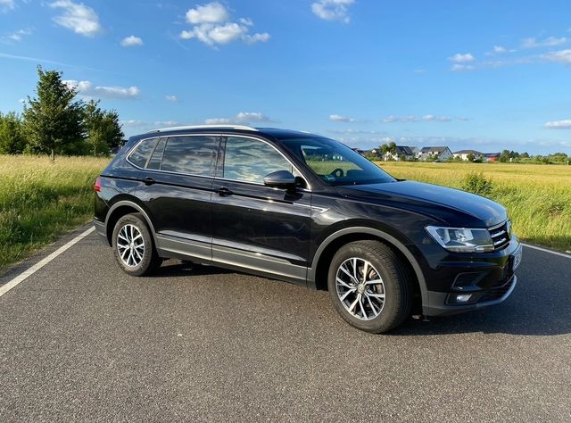 VW Tiguan Allspace 2.0 TDI - 7 Sitze - Spurhalte.