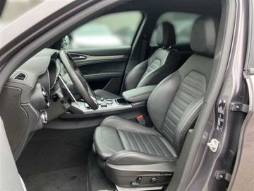 Alfa-Romeo Stelvio - 10