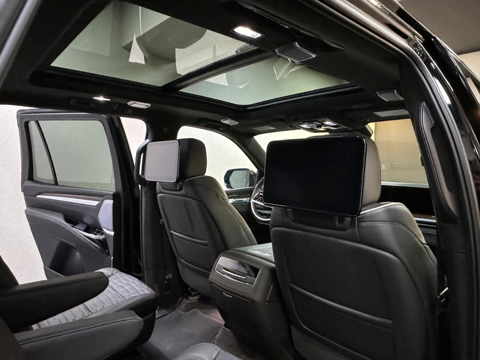 Fahrzeugabbildung Cadillac 2026 ESCALADE SPORT PLATINUM 6.2 V8-HUD-NIGHT V