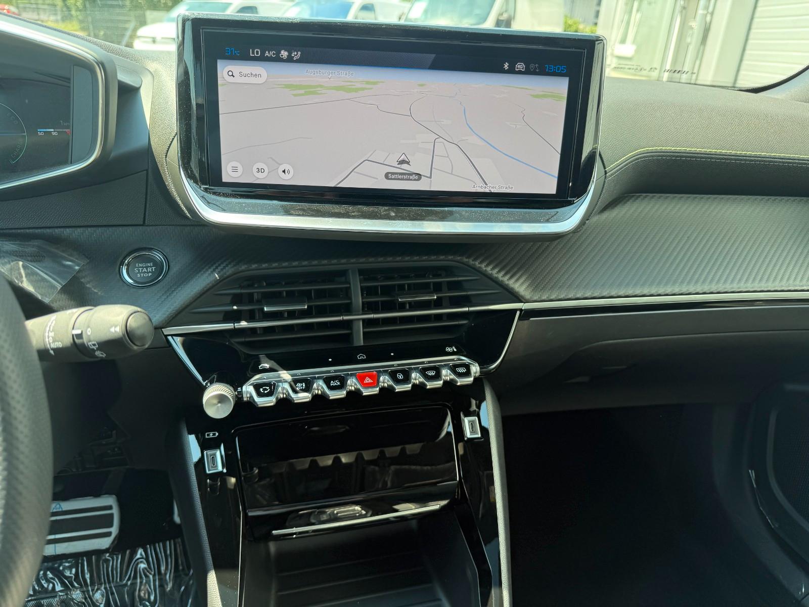 Peugeot 2008 Hybrid 145 GT
