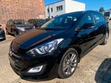 Hyundai i30 cw "blue Style" Aut.+Navi+Cam+18600km+1.Hand - Hyundai i30: Cw Style