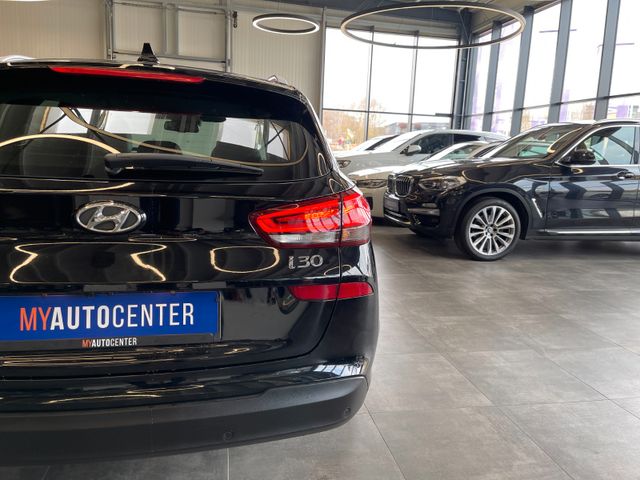 Hyundai i30 cw Premium *ACC*KAMERA*NAVI*SHZ*TEM*TOUCH*