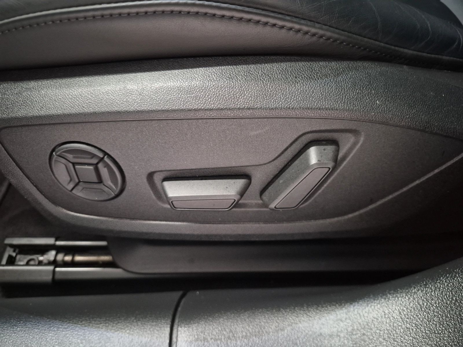 Audi A6 - Bild 17