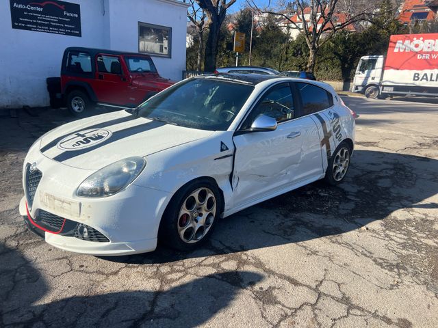 Alfa Romeo Giulietta Quadrifoglio Verde