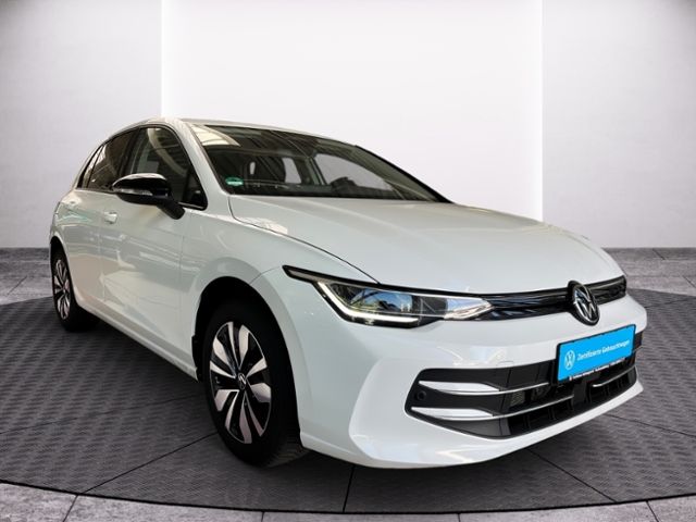 Fahrzeugabbildung Volkswagen Golf 1.5 TSI GOAL NAVI STANDHEIZUNG KAMERA