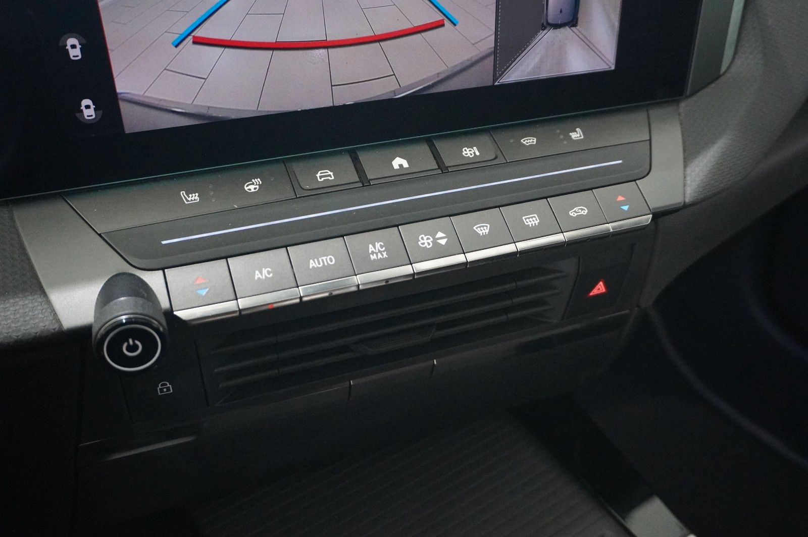 Fahrzeugabbildung Opel Astra L Lim. 1.6 HYBRID ULTIMATE NAVI/360°/PANO.