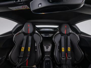 2021 Ferrari SF90 照片 10