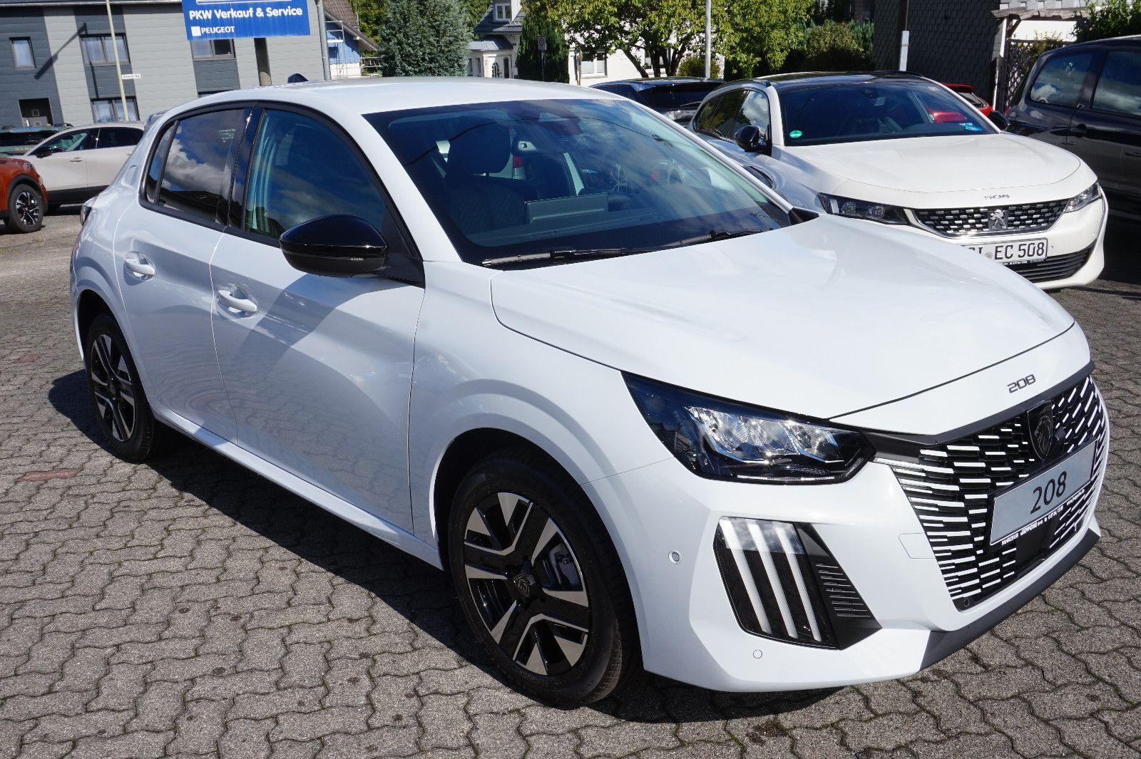 Peugeot 208 Hybrid 110 Allure Automatik Navi Sitzheizung imagem 3