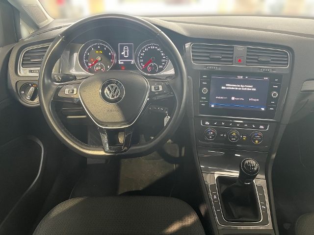 Fahrzeugabbildung Volkswagen Golf VII 1.0 TSI Comfortline R-LINE GJR KAMERA