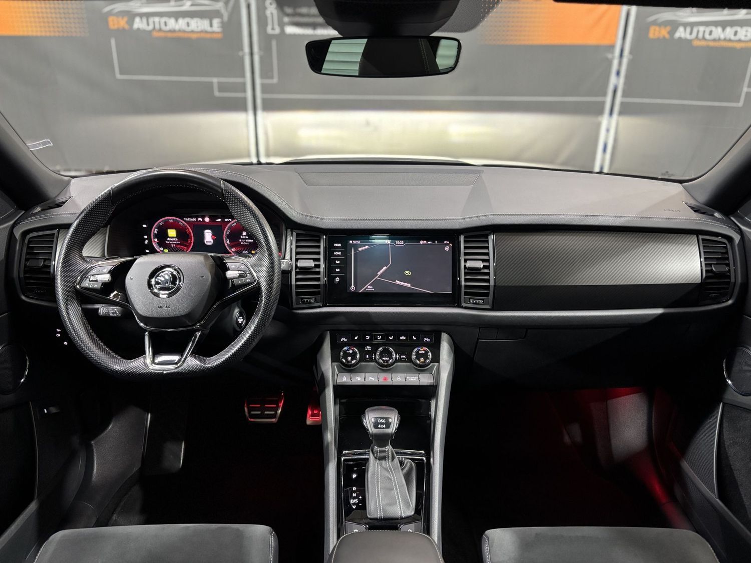 Fahrzeugabbildung SKODA Kodiaq Sportline 4x4#Matrix#Virtual#ACC#Pano#AHK