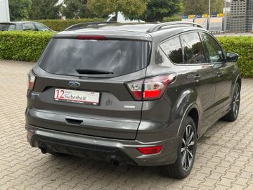 Ford Kuga - 9