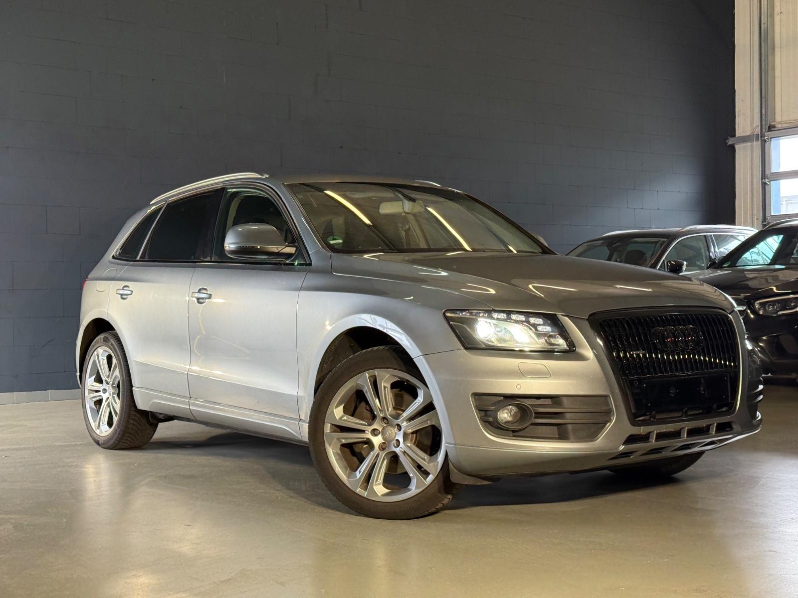 Audi Q5 2.0 TFSI hybrid quattro-PANO-NAVI-SHZ-TEMPO-