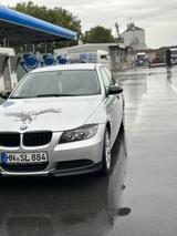 BMW 318i - - BMW 318 aus 2005: 318i