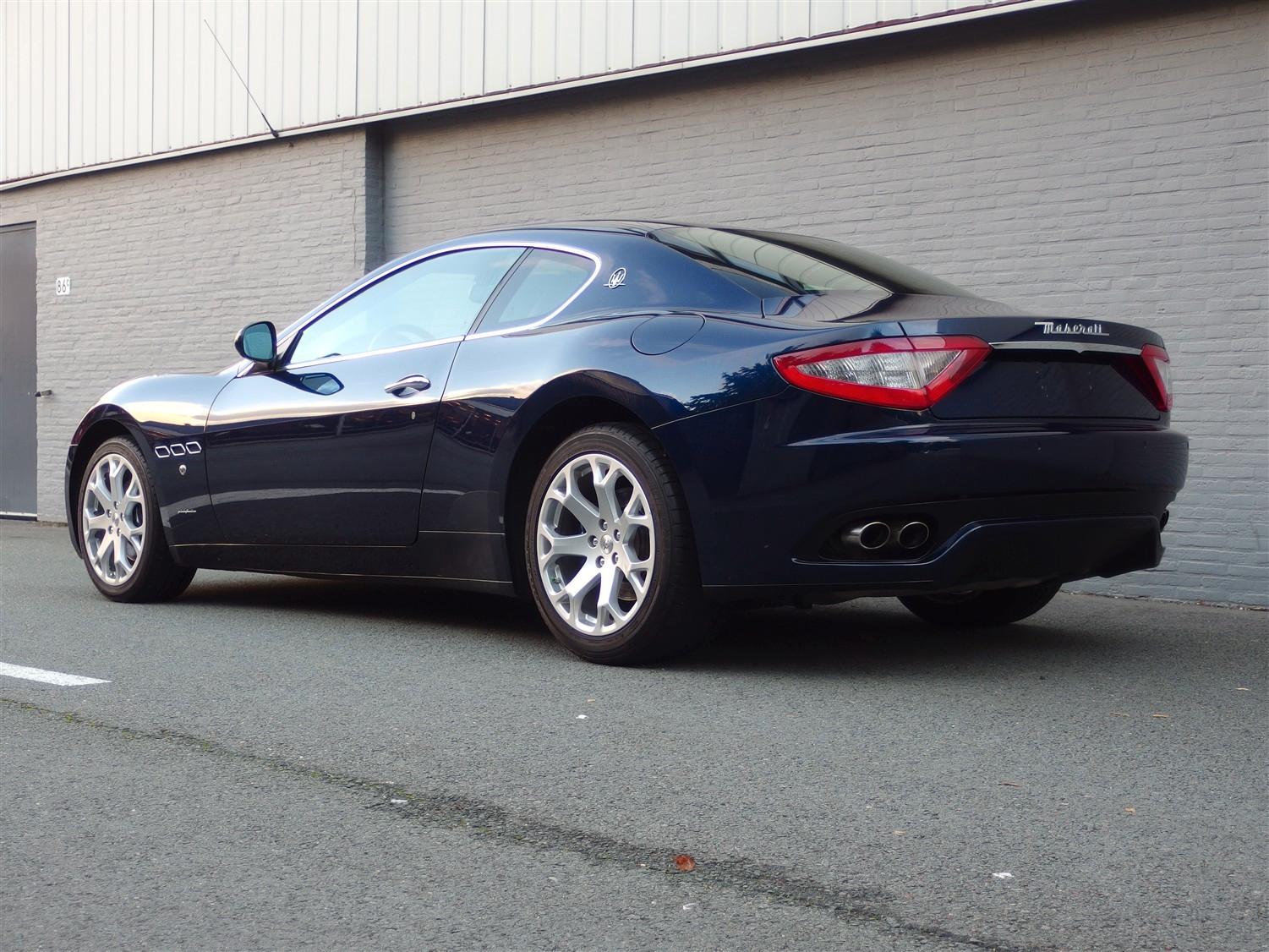 Maserati Granturismo 4.2L V8 in Blu Oceano