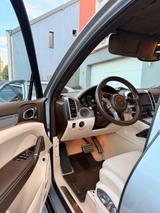 Porsche Cayenne S E-Hybrid S - Porsche Cayenne mit Hybrid-Antrieb: Automatik