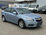 Chevrolet Cruze LT 1.8 lückenloses Scheckheft + TÜV+ÖL NEU - gebrauchte Chevrolet Cruze aus dem Jahr 2010