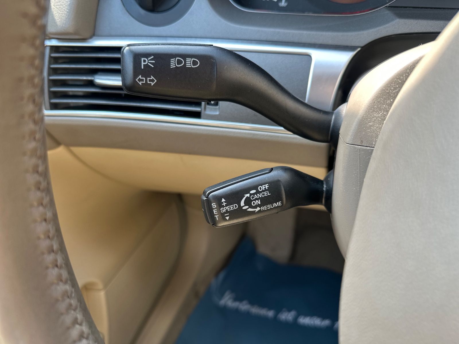 Fahrzeugabbildung Audi A6 Lim. 2.4/II.HAND/Navi/Leder/AHK/SHZ/Tempomat