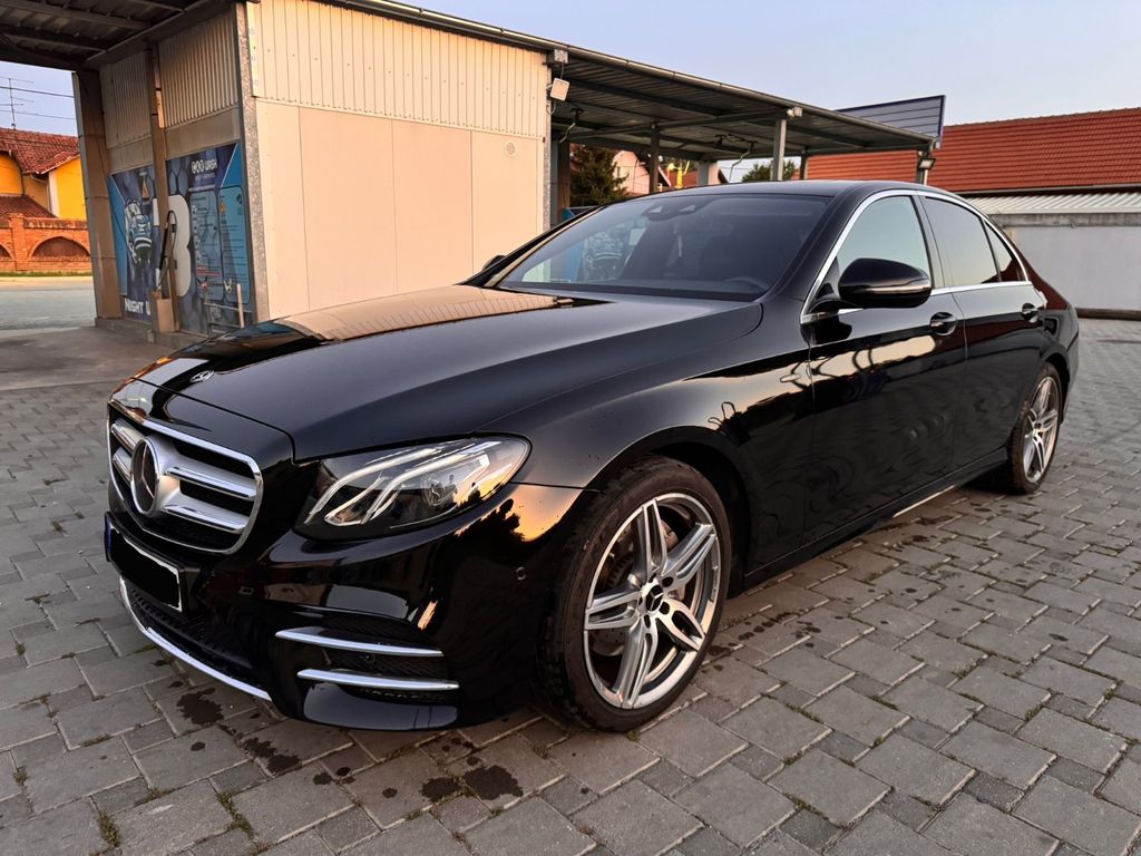Mercedes-Benz E 220
