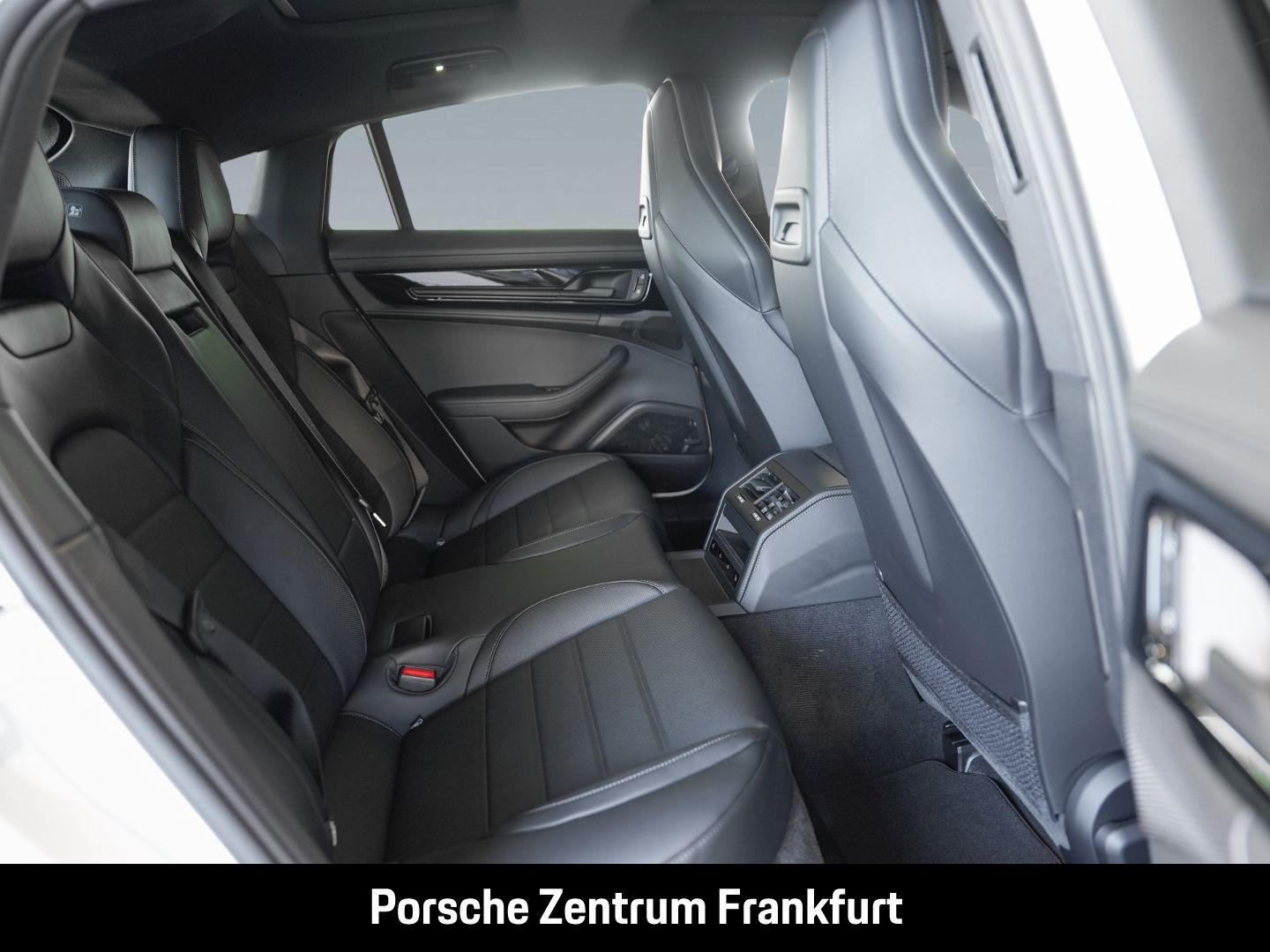 Porsche Panamera 4 E-Hybrid HA-Lenkung InnoDrive Head-Up foto 10