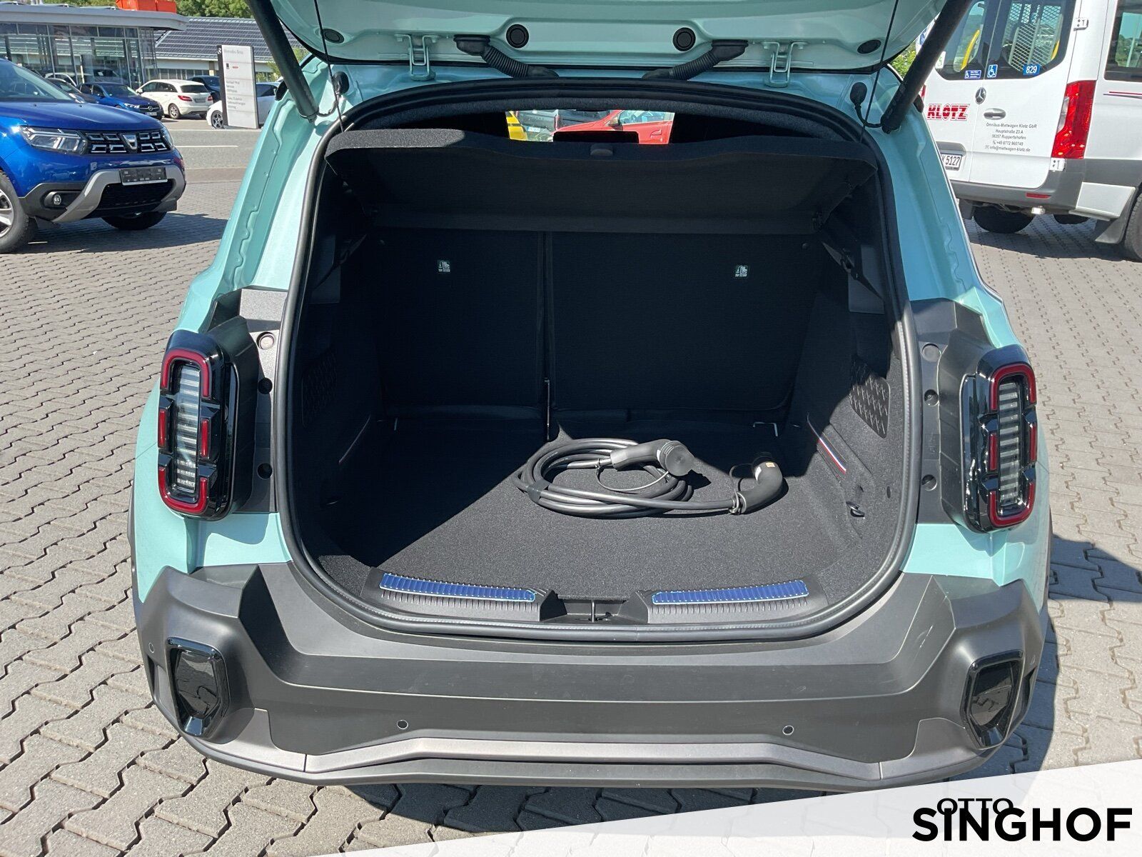 Fahrzeugabbildung Renault R 4 E-Tech elektrisch Iconic 150 Comfort Range