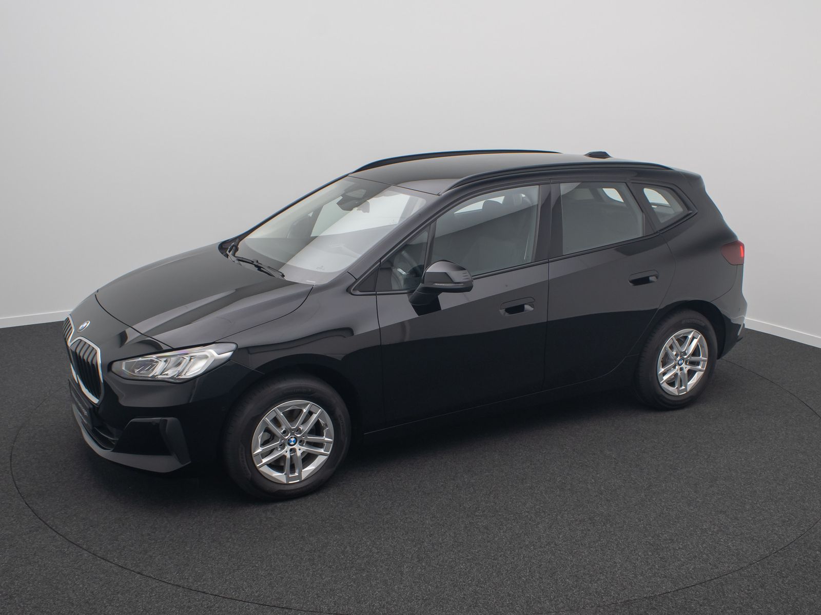 Fahrzeugabbildung BMW 216i Active Tourer Kamera DAB Sitzhzg Alarm LED