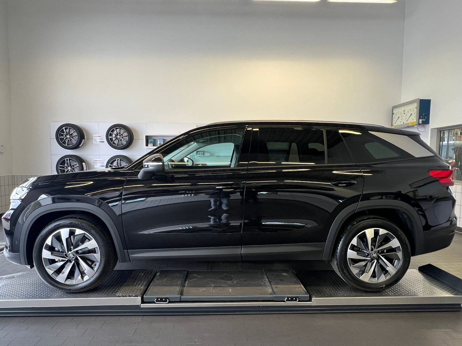 Fahrzeugabbildung SKODA Kodiaq Selection 2.0 TDI DSG *AHK, LED, Komfortp