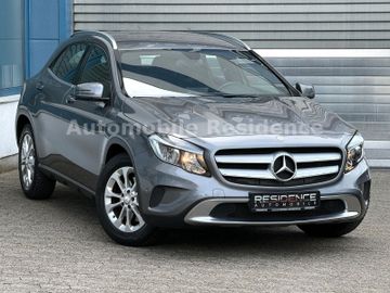 Mercedes-Benz GLA 250 4MATIC DCT*LEDER*NAVI*SHZ*MFL*TEMP*TOP*