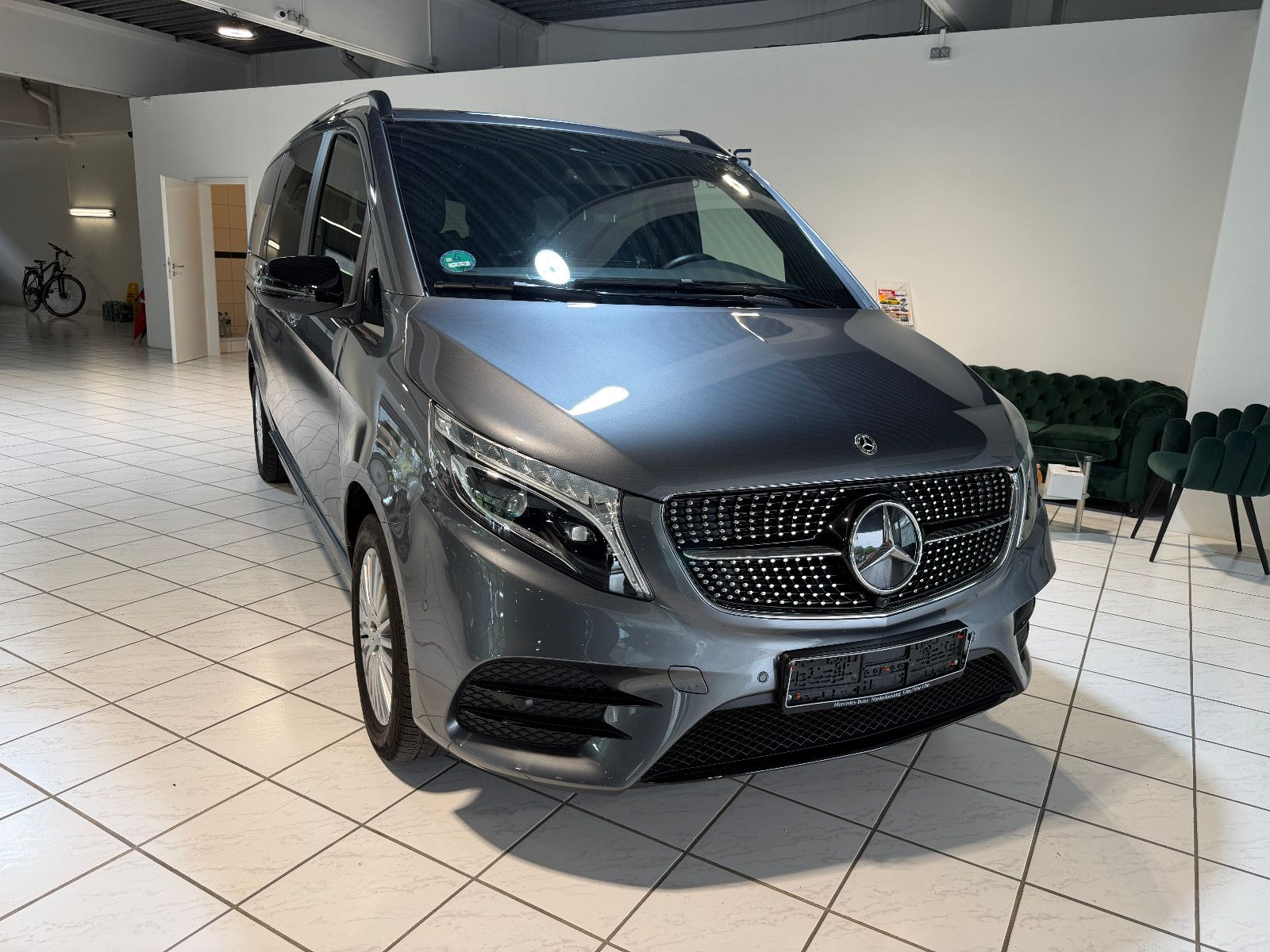 MERCEDES-BENZ V 300 Lang AMG  4 Matic AHK