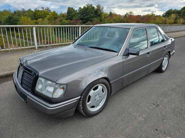 Mercedes-Benz 200 E W124#H-Kennzeichen/HU/AU August 2025#