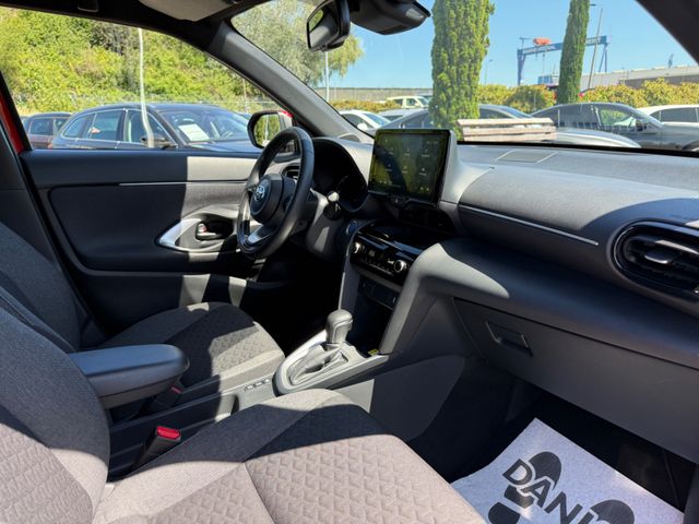 Toyota Yaris Cross Hybrid FWD Team Deutschland