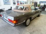 Mercedes-Benz SL 560 - Mercedes-Benz SL 560