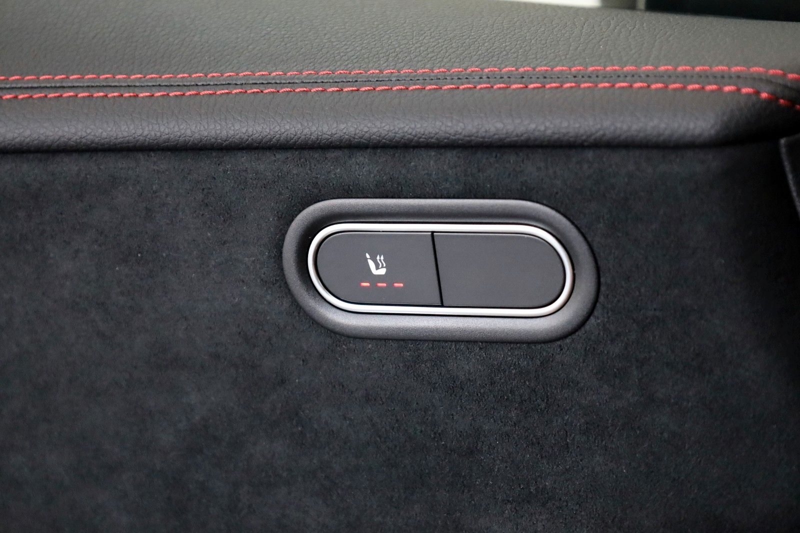 Fahrzeugabbildung Mercedes-Benz CLA 200d SB, AMG line,T.Leder,Navi,LED,SH, SR+WR