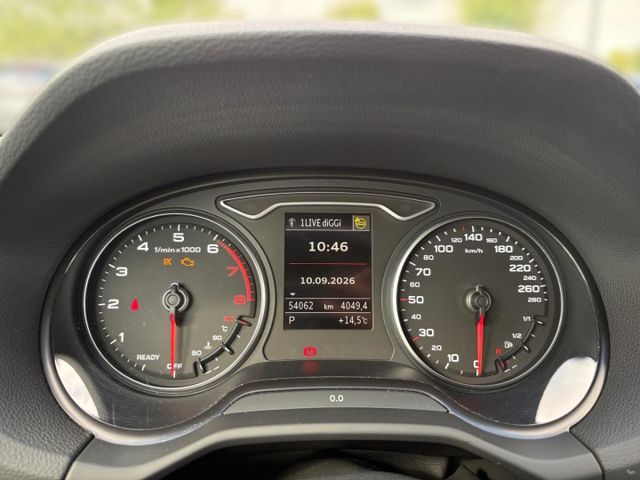 Q2 advanced 35 1.5 TFSI CarPlay Rückfahrkamera