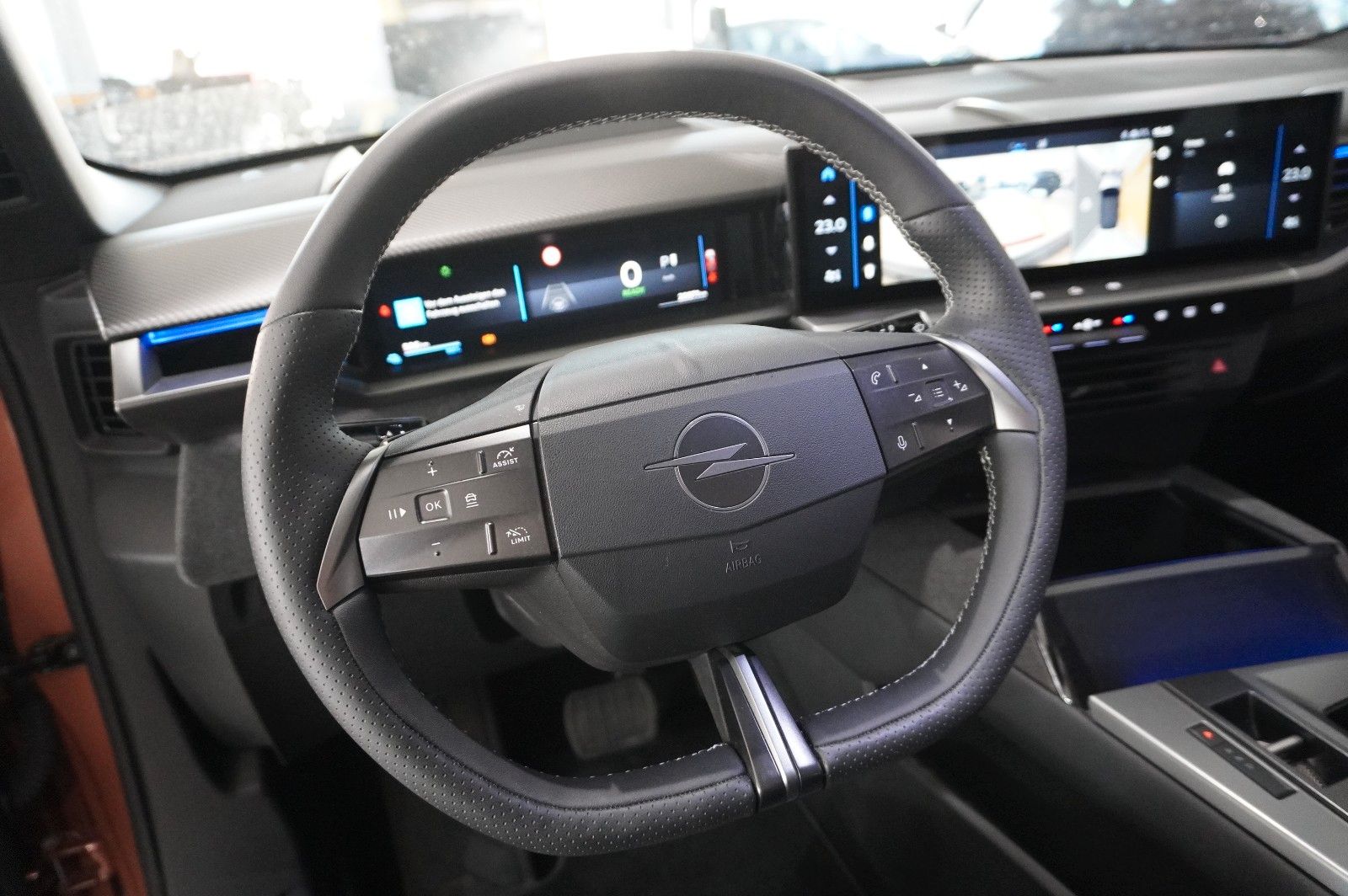 Fahrzeugabbildung Opel Grandland ELECTRIC GS SPORT 73KWH NAVI/360° /HUD